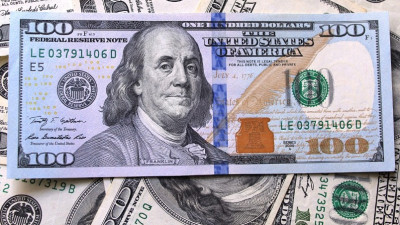 달러전망 AI반도체 수출규제와 중동불안이 미치는 영향