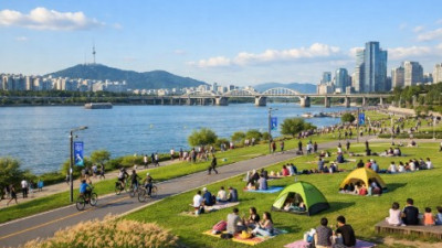 도심 속 쉼표, 한강공원… 사계절이 흐르는 서울의 휴식처